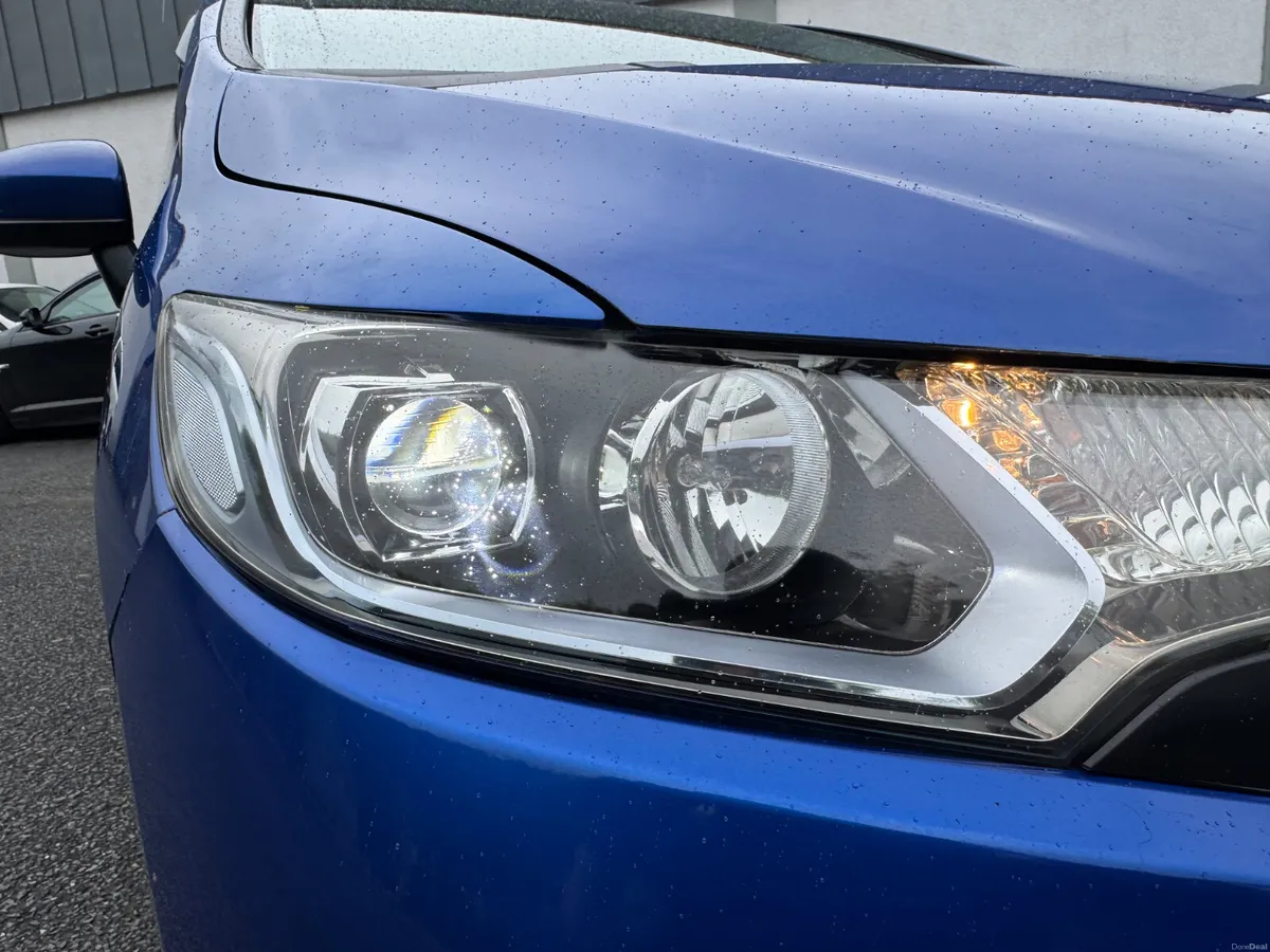 Honda Fit 2014 Hybrid Automatic - Image 4