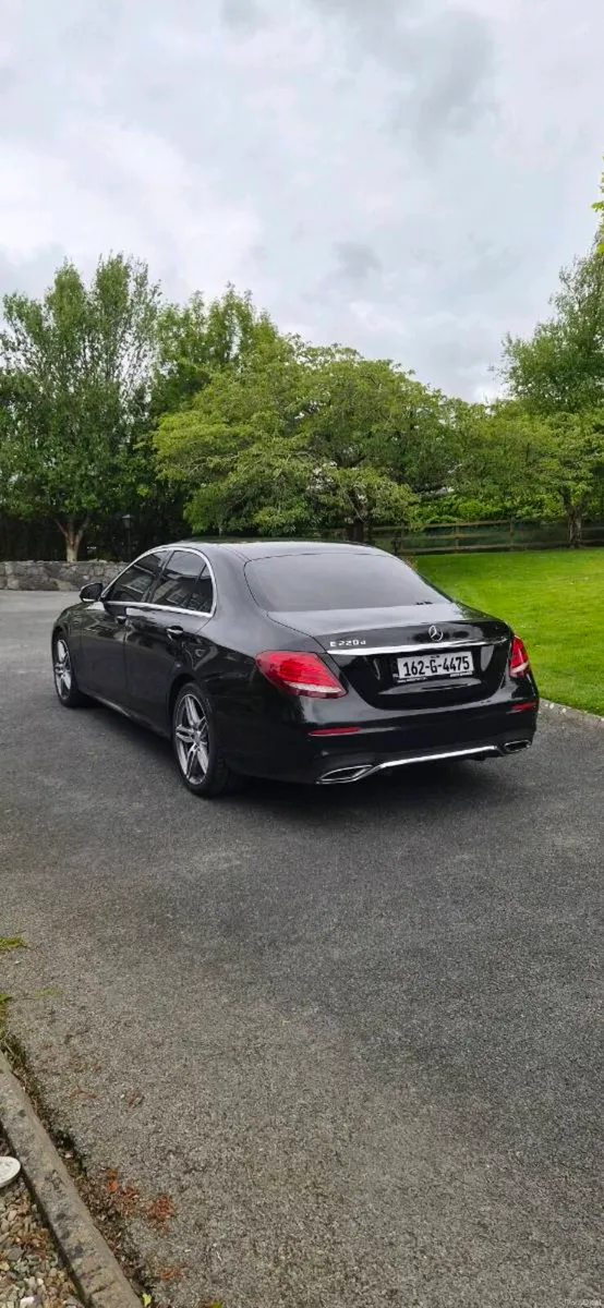Mercedes-Benz E-Class 2016 - Image 2