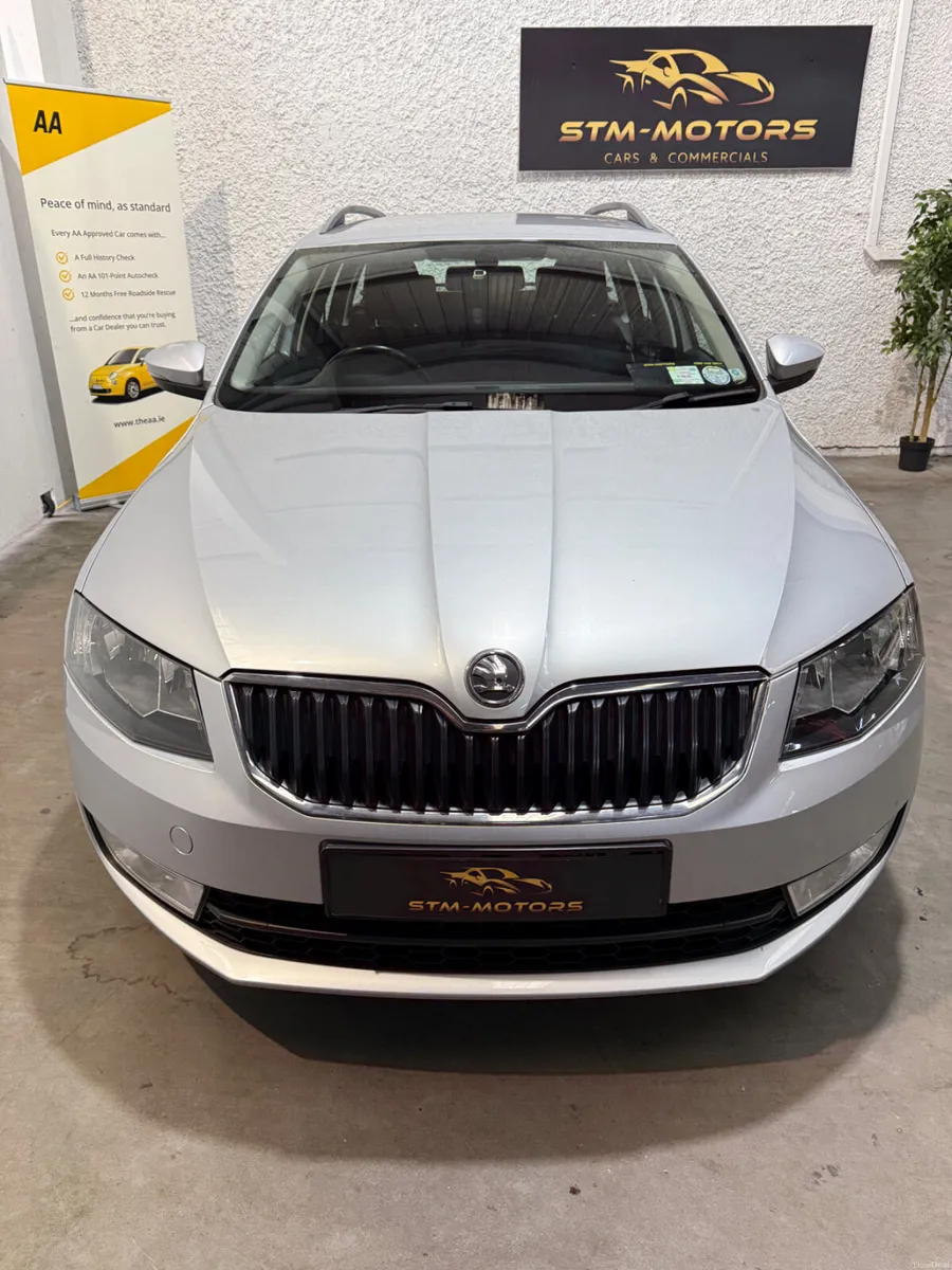 Skoda Octavia 2014 Estate Diesel - Image 2