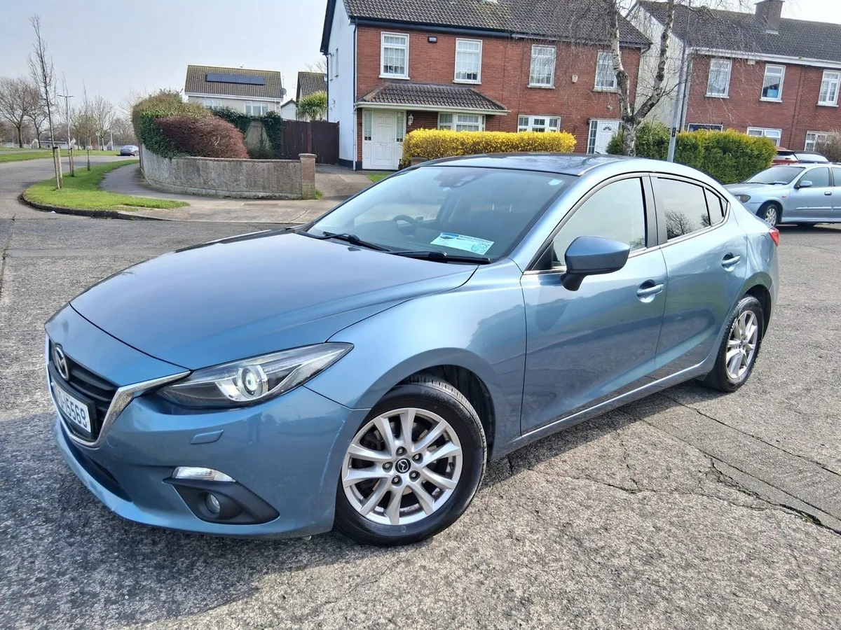 Mazda 3 - Image 2