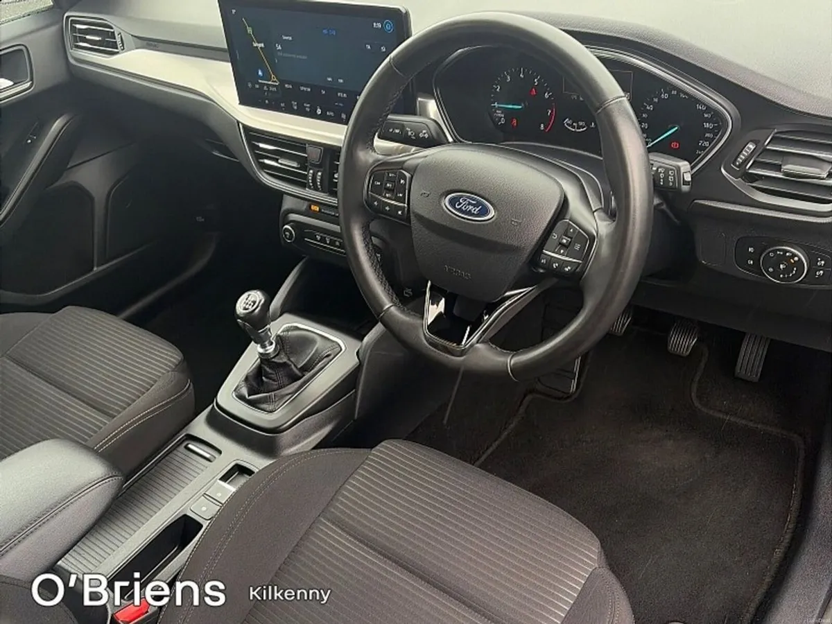 Ford Focus TITANIUM 1.0 T 125 BHP 5DR *1 OWNER - P - Image 5