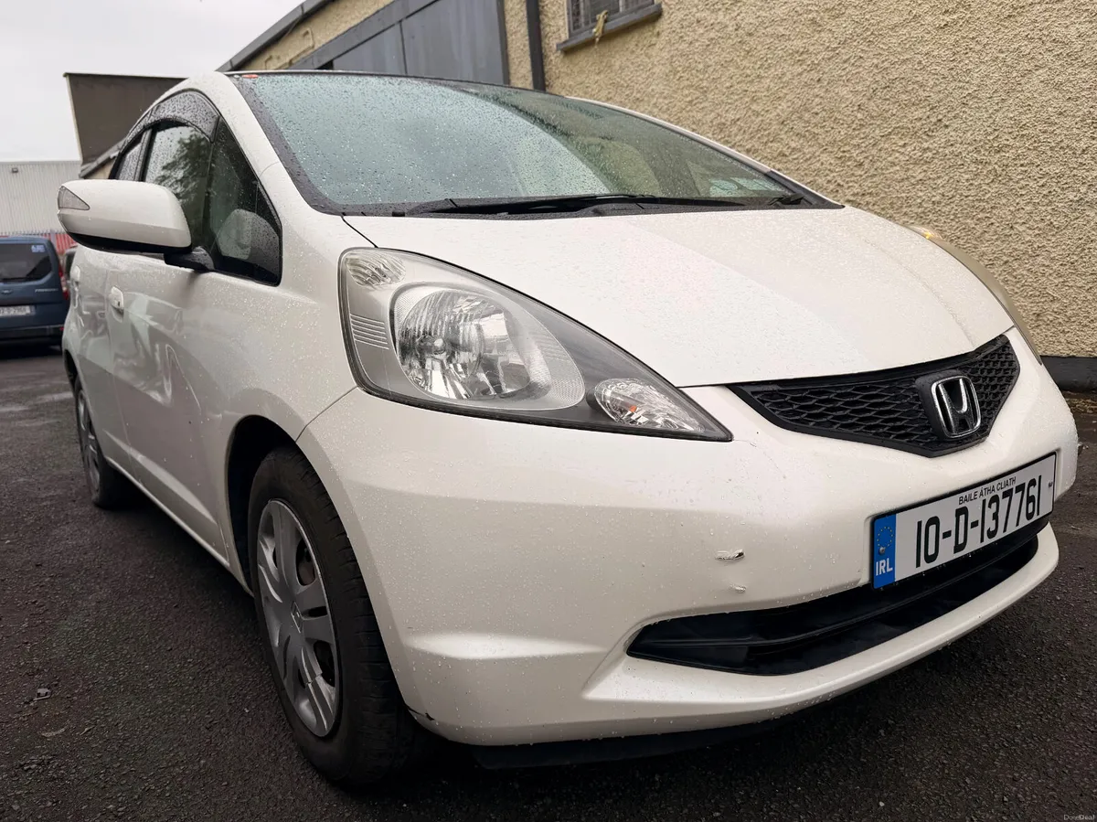 Honda Fit 2010 Automatic - Image 3