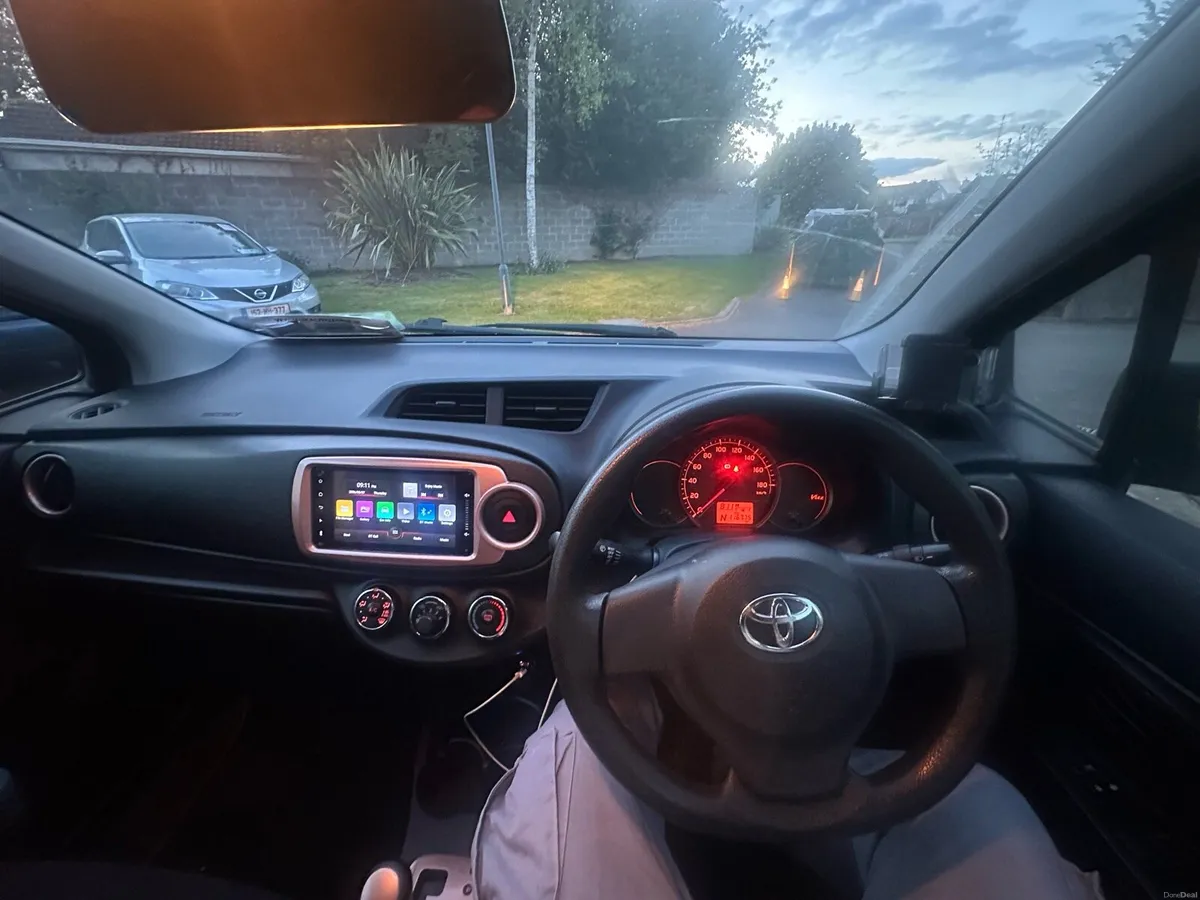 Toyota Vitz 2014 - Image 3