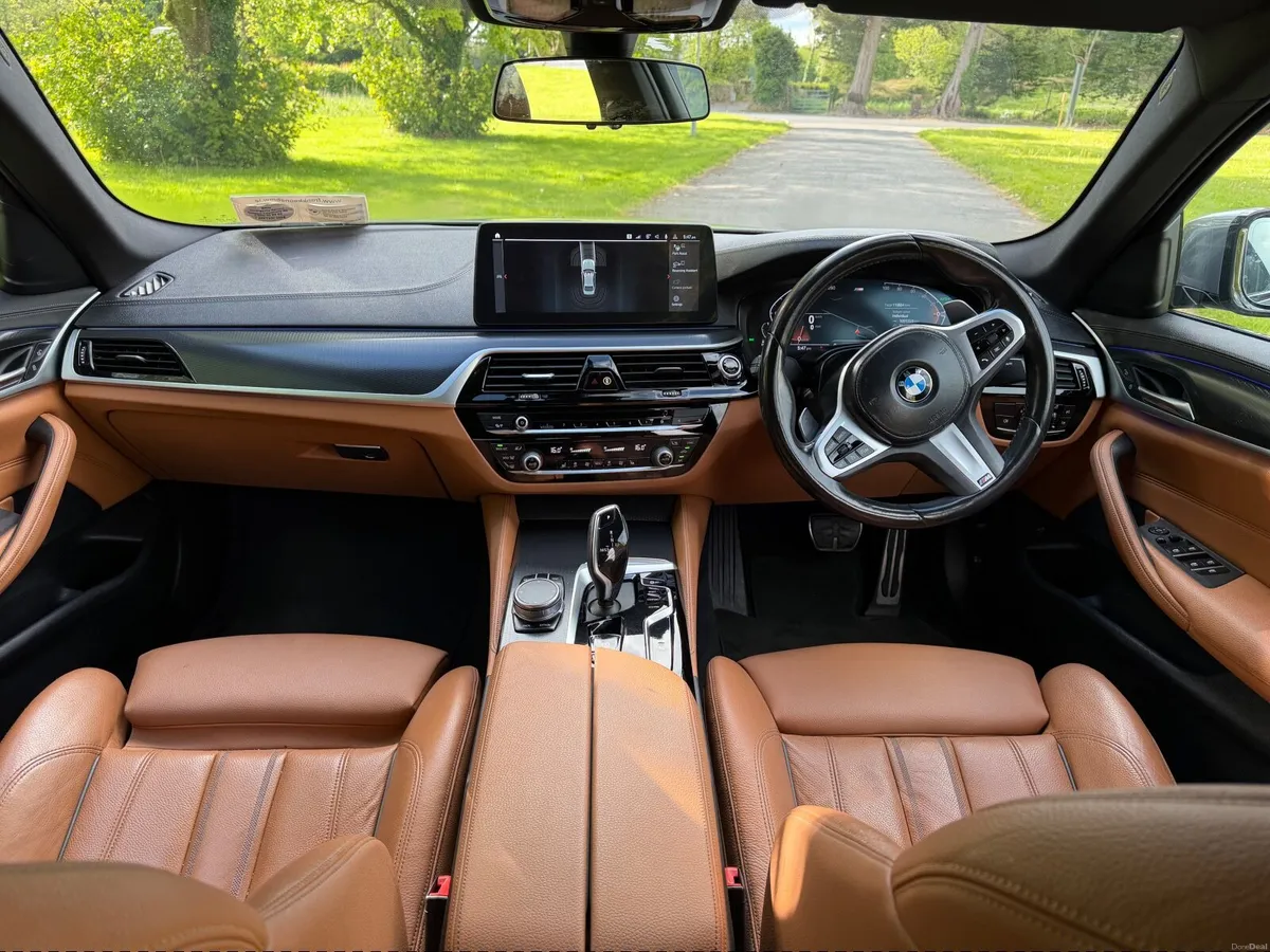 BMW 5-Series 2023 - Image 3