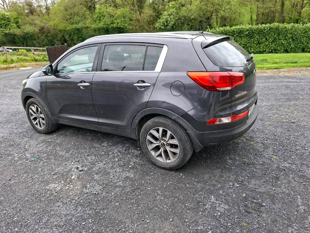 151 kia sportage 1.7CRDI Leather interior164,600km - Image 4