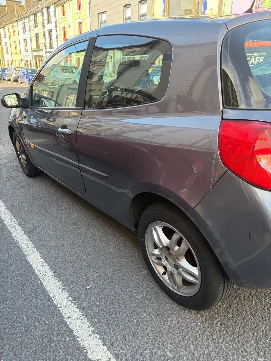 car - Image 1
