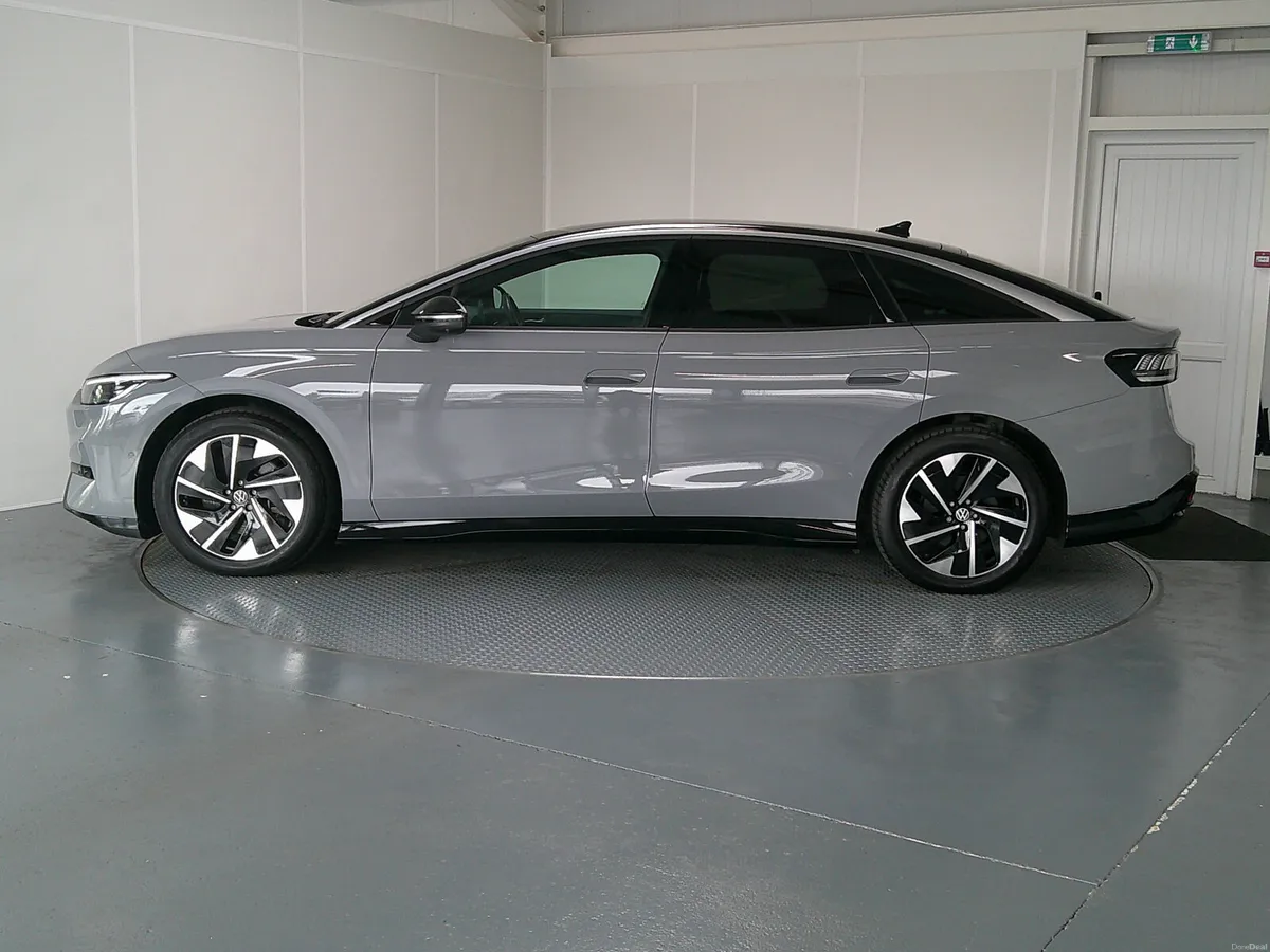 VOLKSWAGEN  ID 7  2024 - Image 4