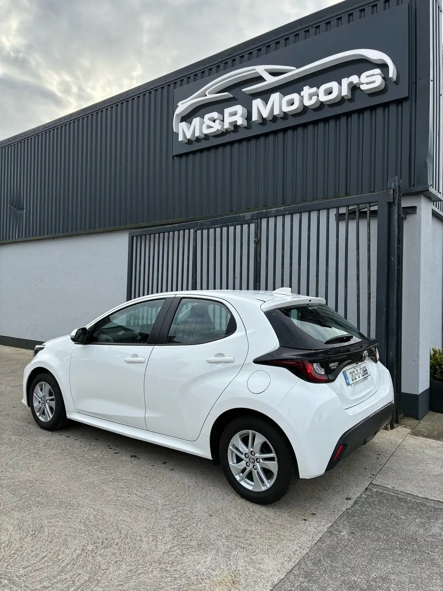 Toyota Yaris Luna 1.0 - Image 2