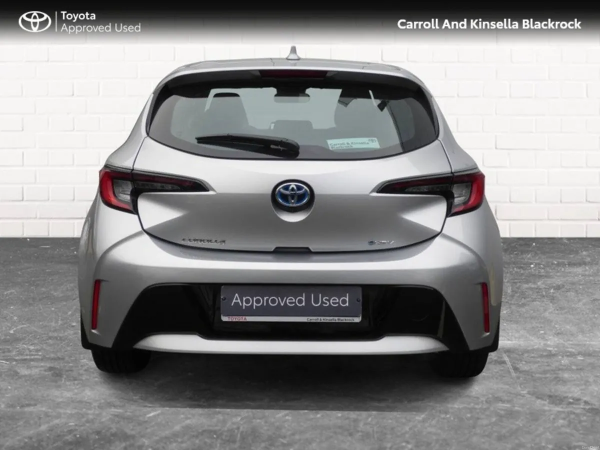 Toyota Corolla Hybrid Luna HB - Image 4