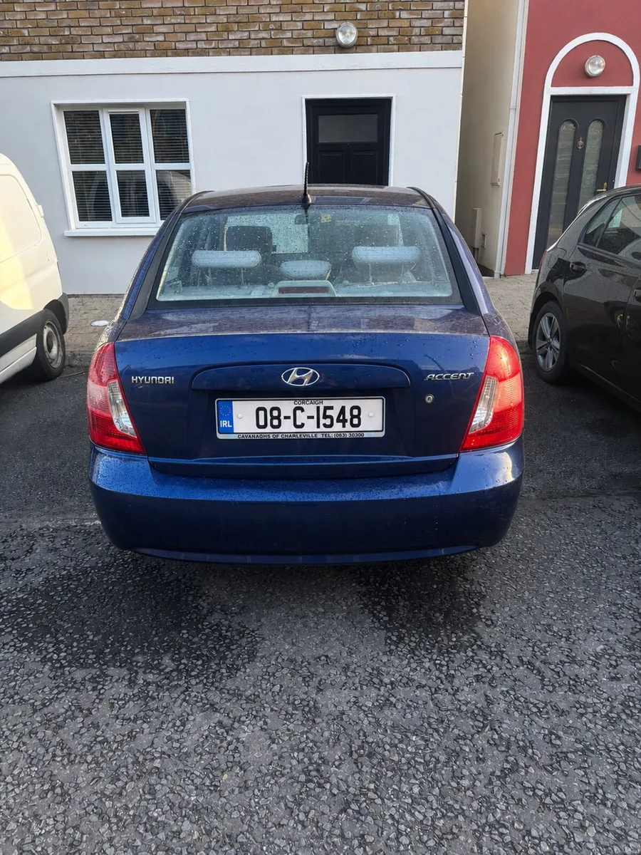 2008 Hyundai Accent - Low Km - Image 4