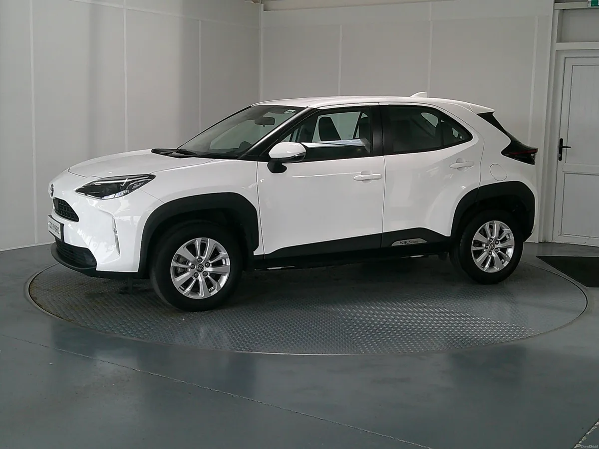 Toyota Yaris 2022 - Image 3