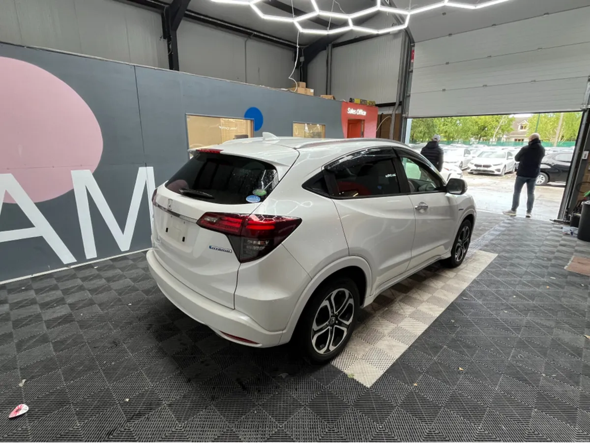Honda Vezel €16950 2018 HONDA VEZEL 1.5 AUTOMATIC - Image 2
