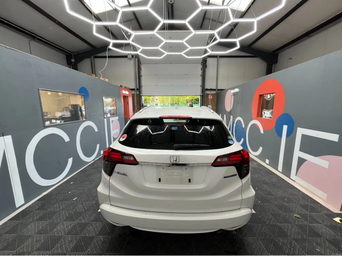 Honda Vezel €16950 2018 HONDA VEZEL 1.5 AUTOMATIC - Image 3