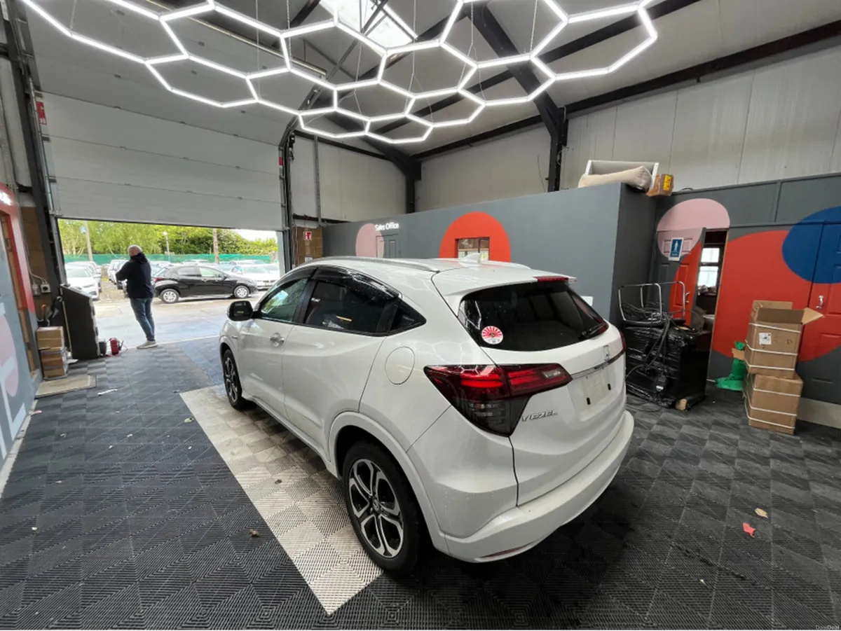 Honda Vezel €16950 2018 HONDA VEZEL 1.5 AUTOMATIC - Image 4