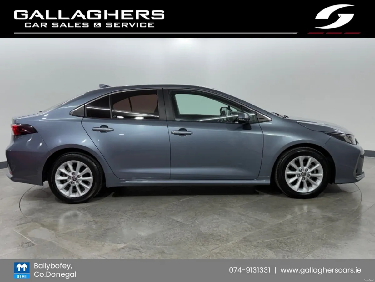 Toyota Corolla (221) LUNA HYBRID AUTO LOW KMS - Image 3