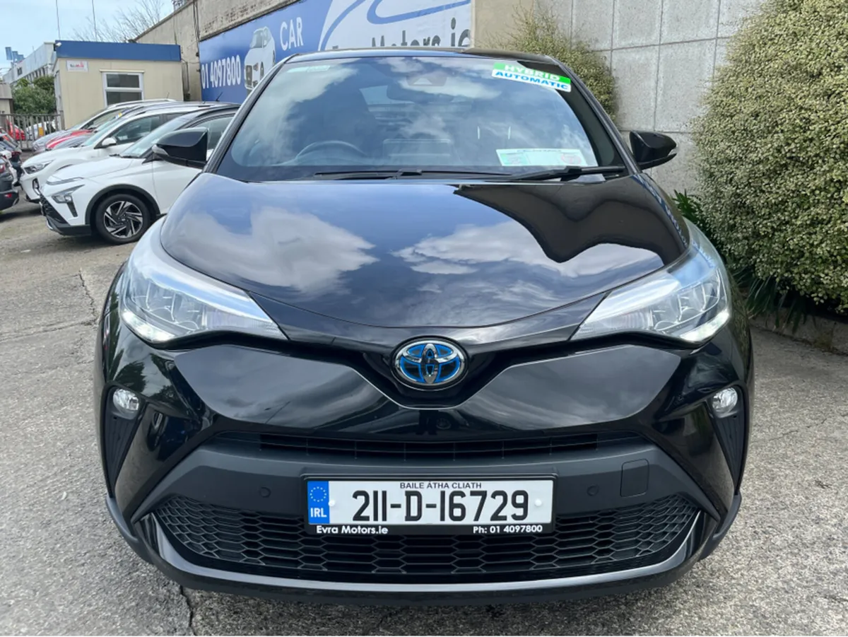 Toyota C-HR SPORT HYBRID AUTOMATIC 1.8 PETROL //LO - Image 2