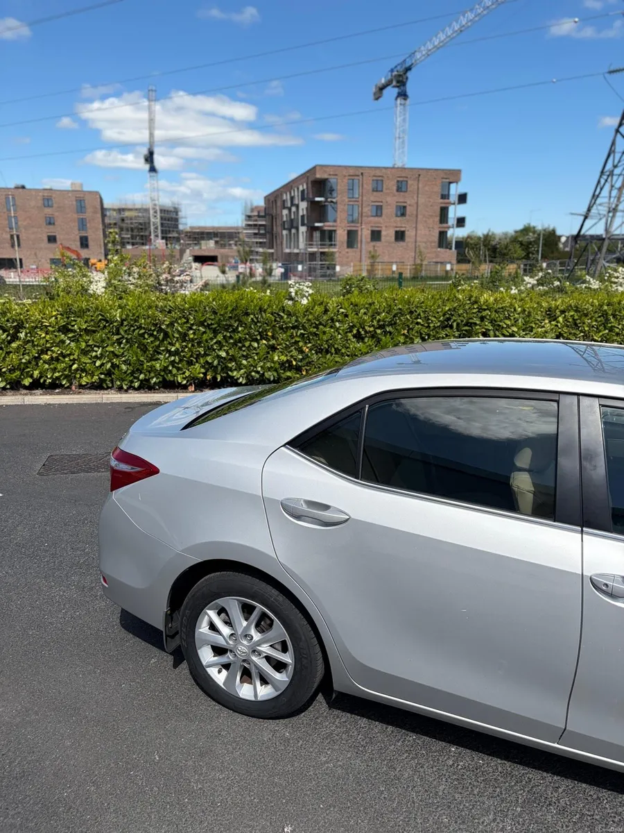 Toyota Corolla - Image 3