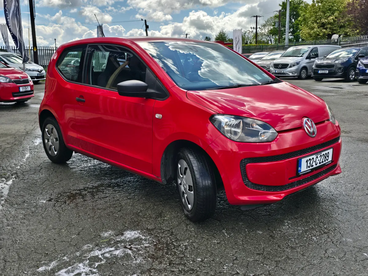 132 VOLKSWAGEN UP! *CLEAN* - Image 2