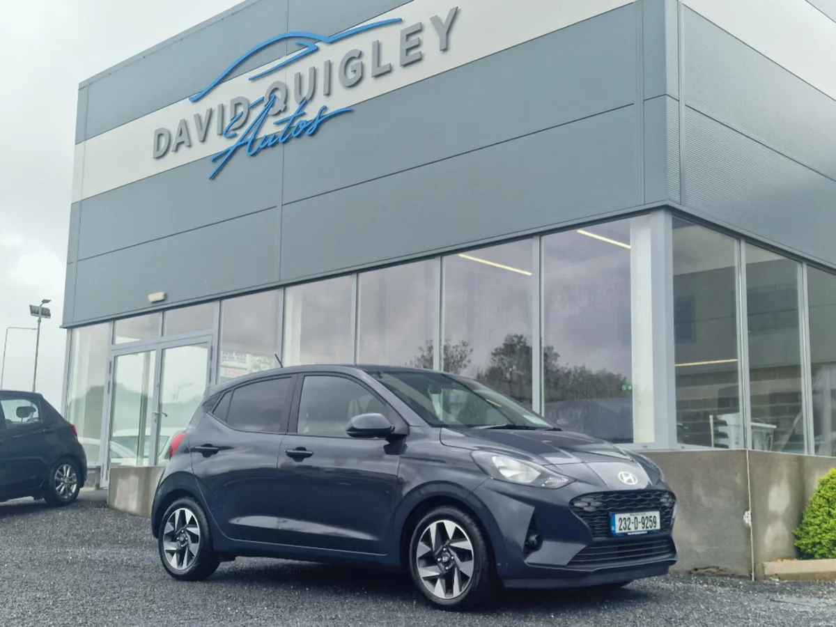 Hyundai i10 Deluxe Plus 5DR - Image 1