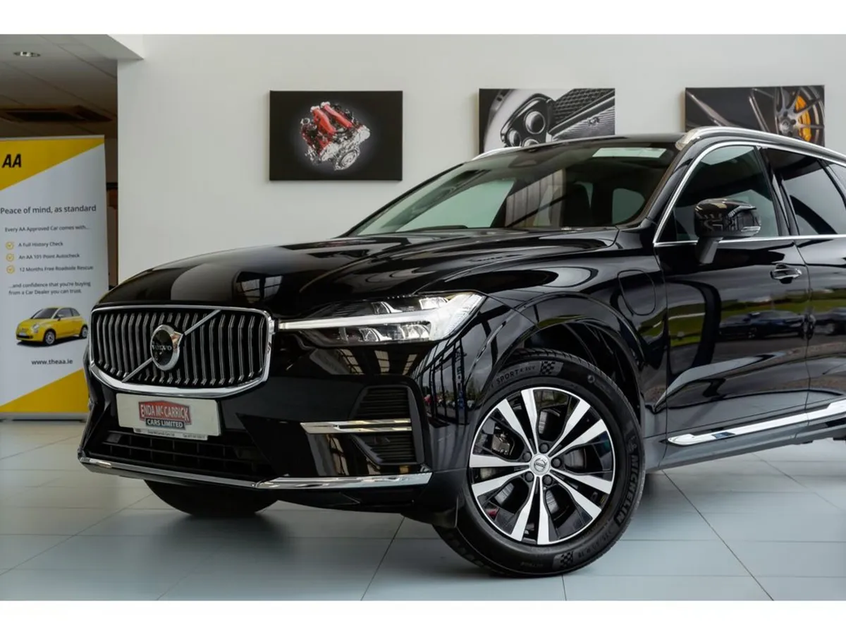 Volvo XC60 T6 Core SUNROOF 350BHP AWD - Image 3