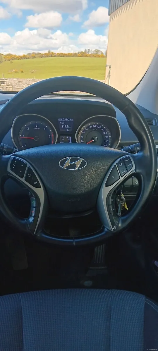 2016 Hyundai i30 Car - Image 2