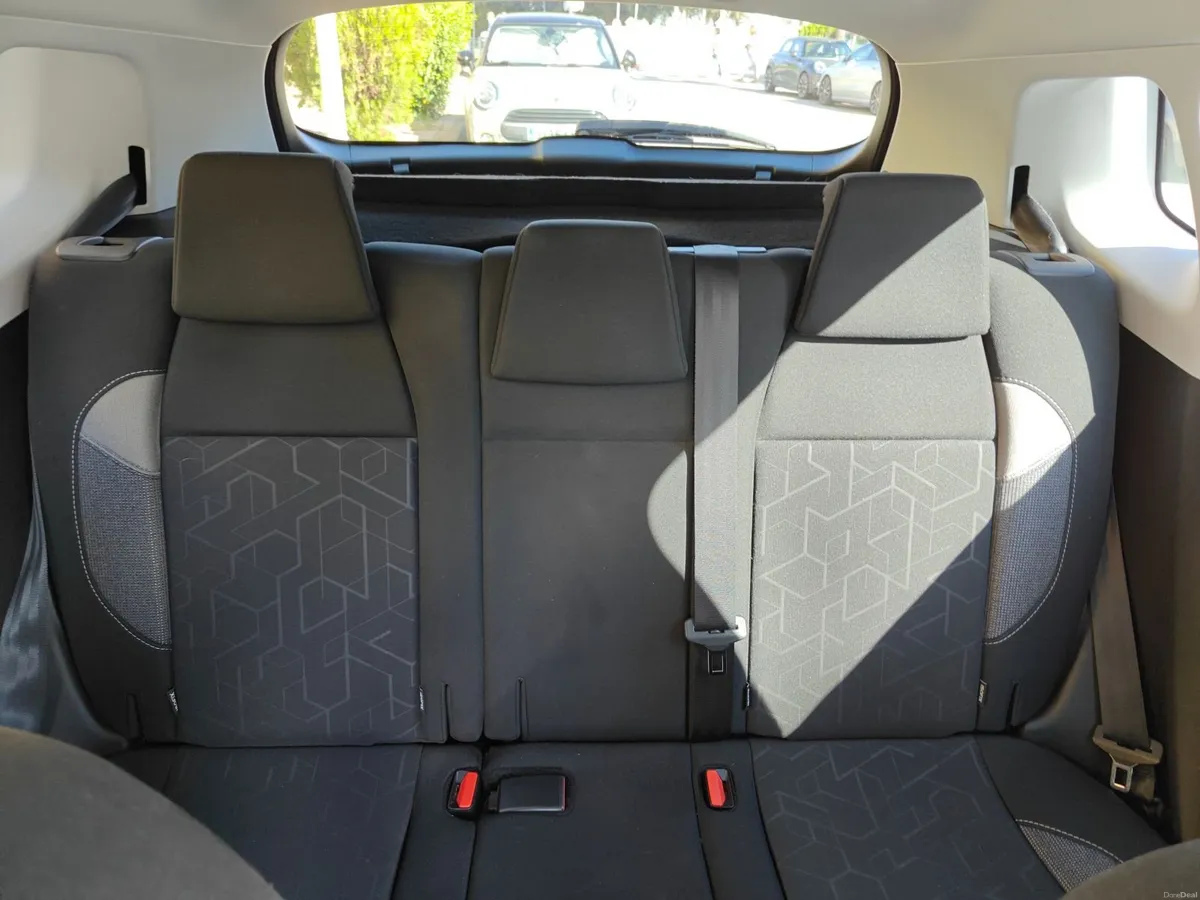 Peugeot 2008 Active 1.6 Blue HDI 75 4D - Image 4
