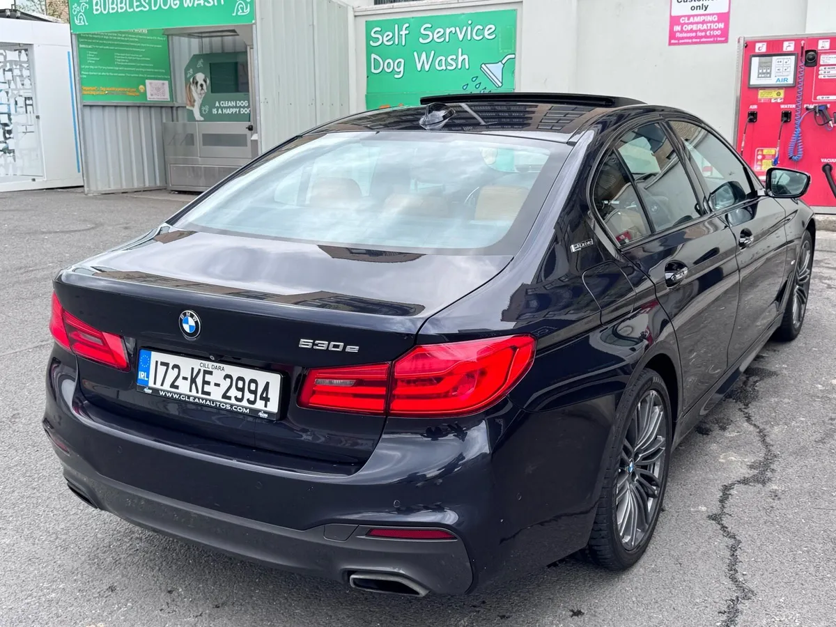 BMW 5-series 530e - Image 2