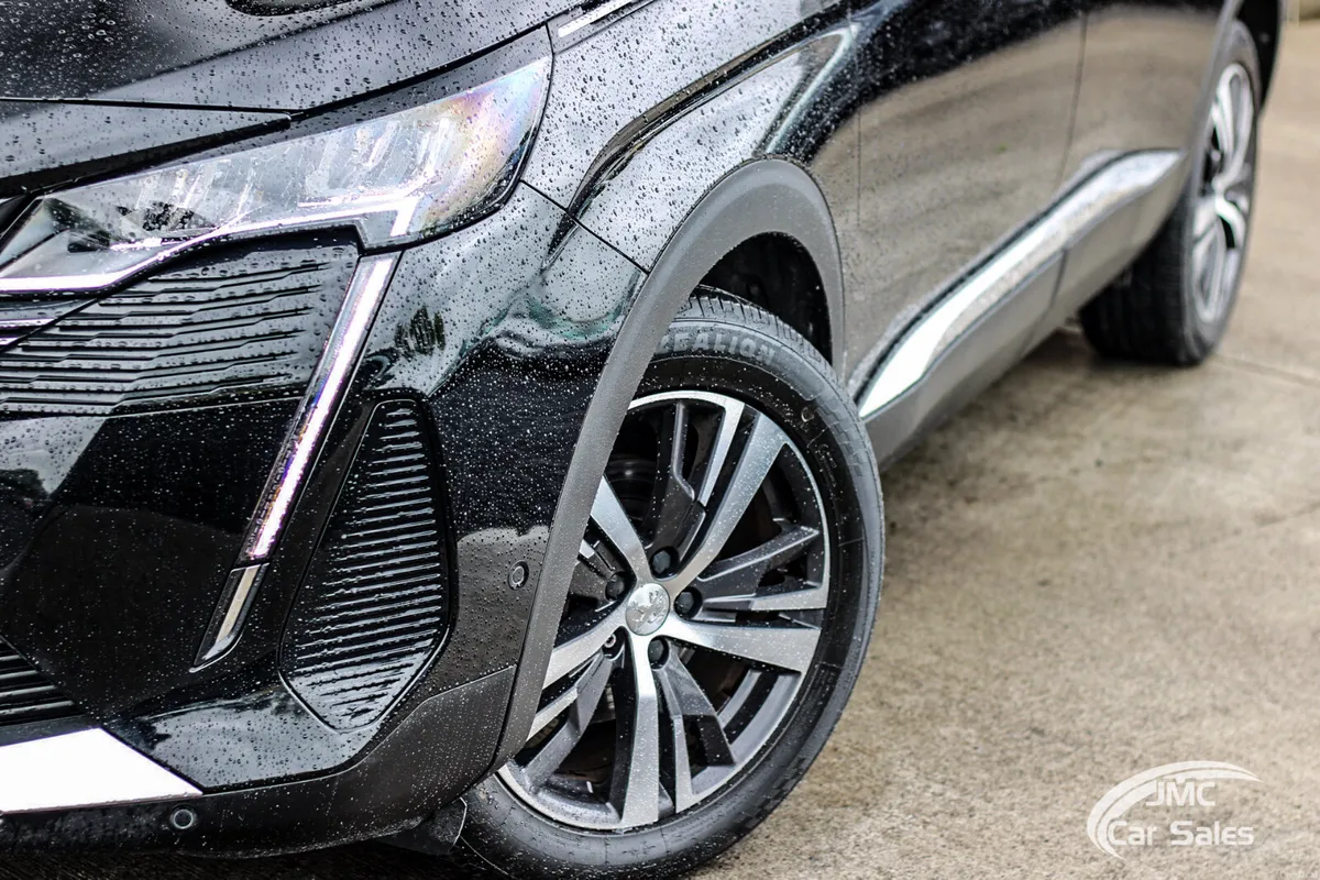 2022 PEUGEOT 5008 ALLURE AUTO - Image 2
