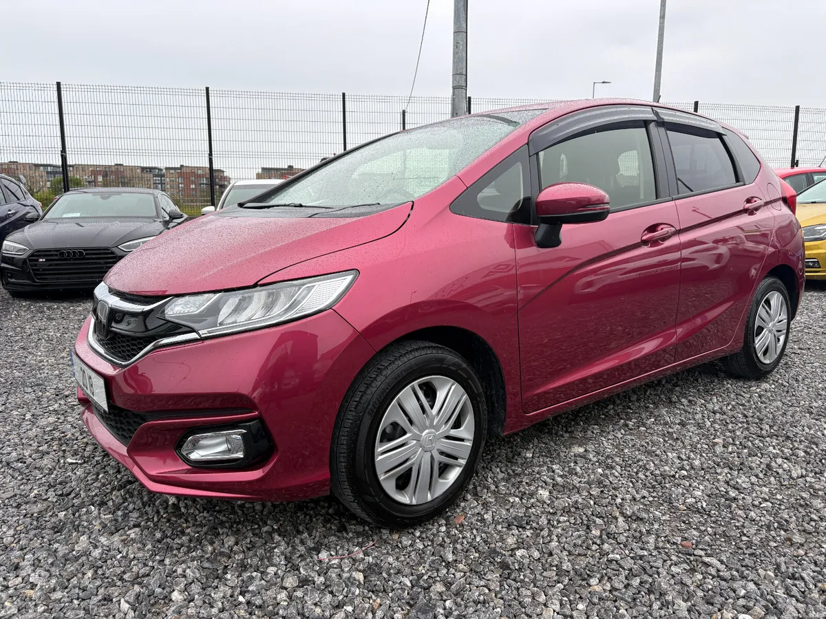 HONDA FIT 1.3 AUTO **HEATED SEATS** - Image 2