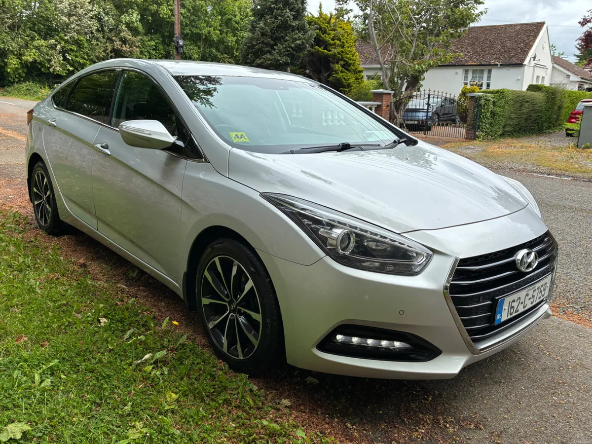 HYUNDAI I40 1.7 CRDI EXECUTIVE PLUS AUTOMATIC - Image 1
