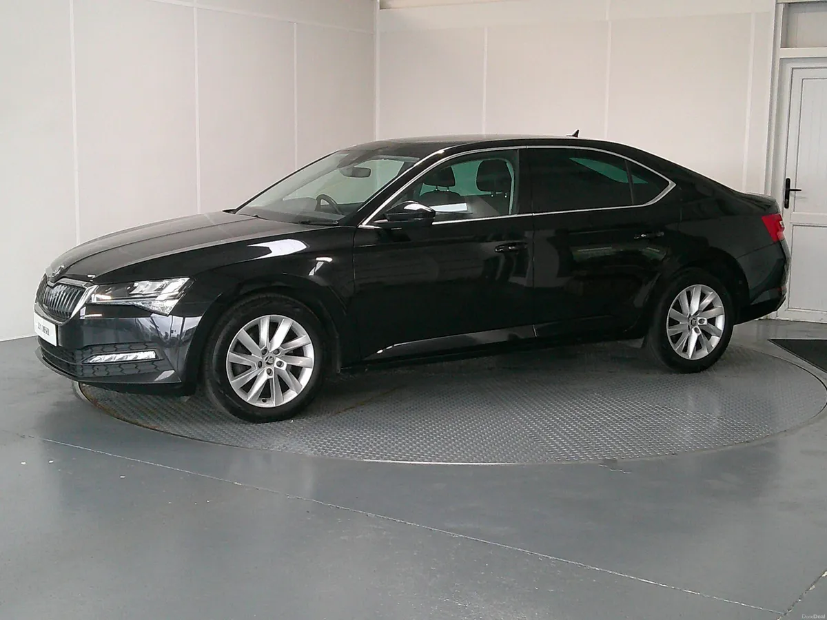 Skoda Superb 2022 - Image 3