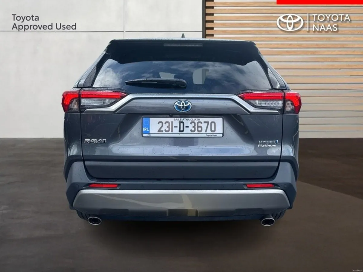 Toyota RAV4 RAV4 HYBRID PLATINUM FWD - Image 4