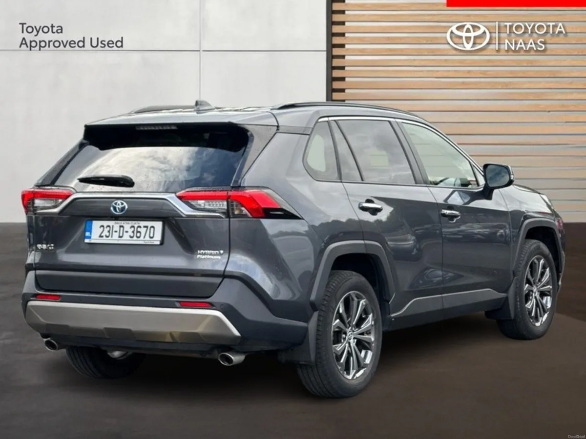 Toyota RAV4 RAV4 HYBRID PLATINUM FWD - Image 2
