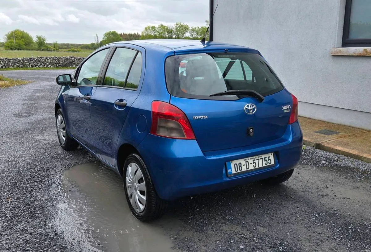 Toyota yaris - Image 3