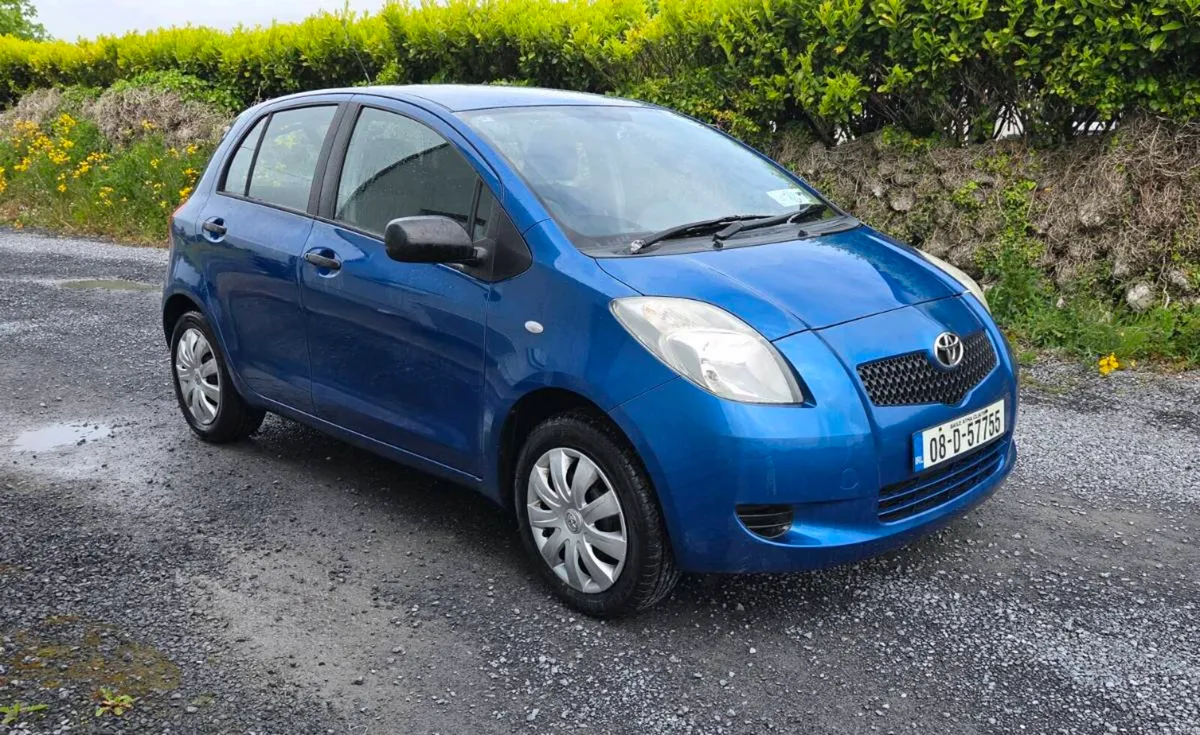 Toyota yaris - Image 1