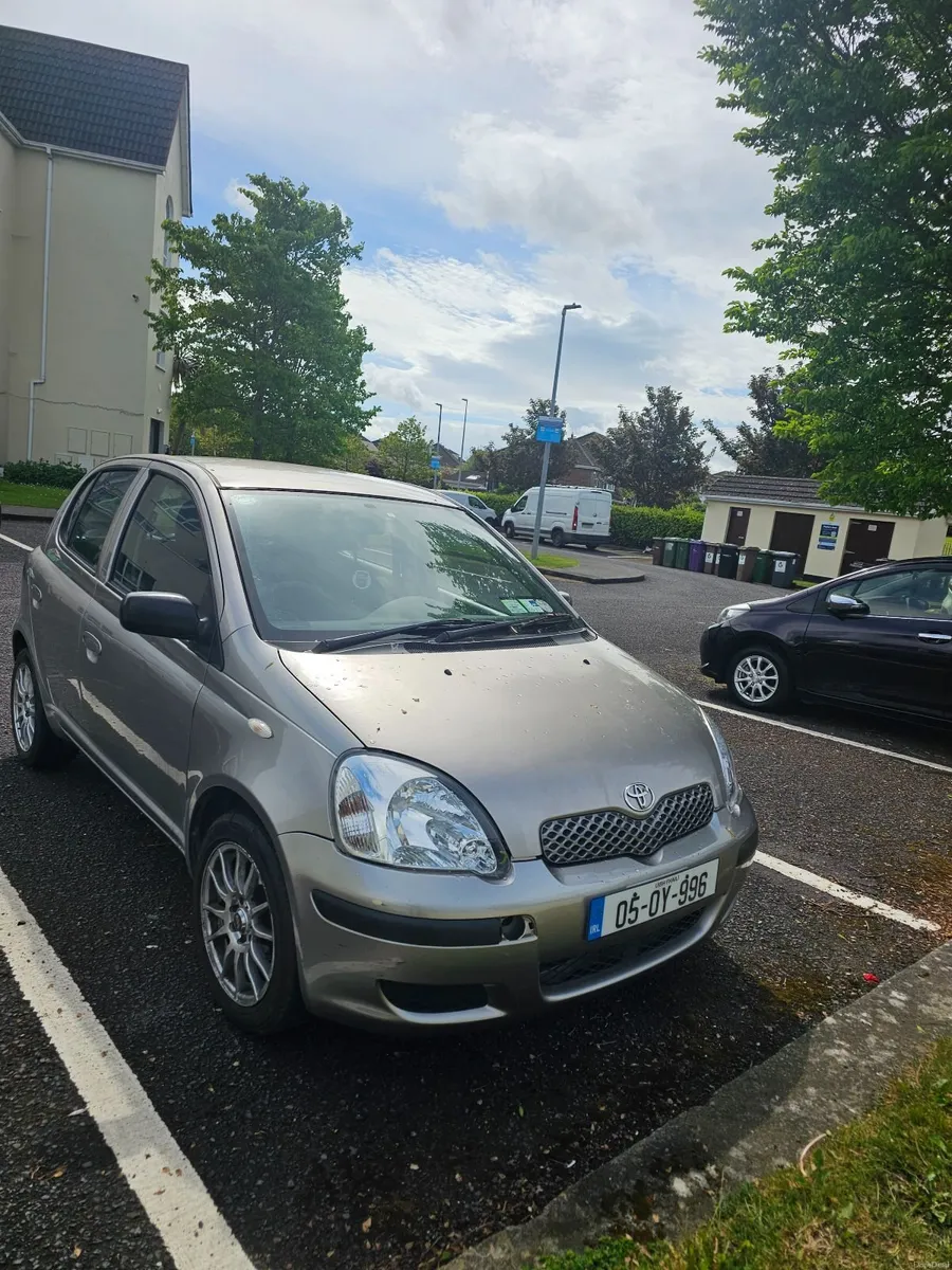 Toyota Yaris 2005 - Image 2