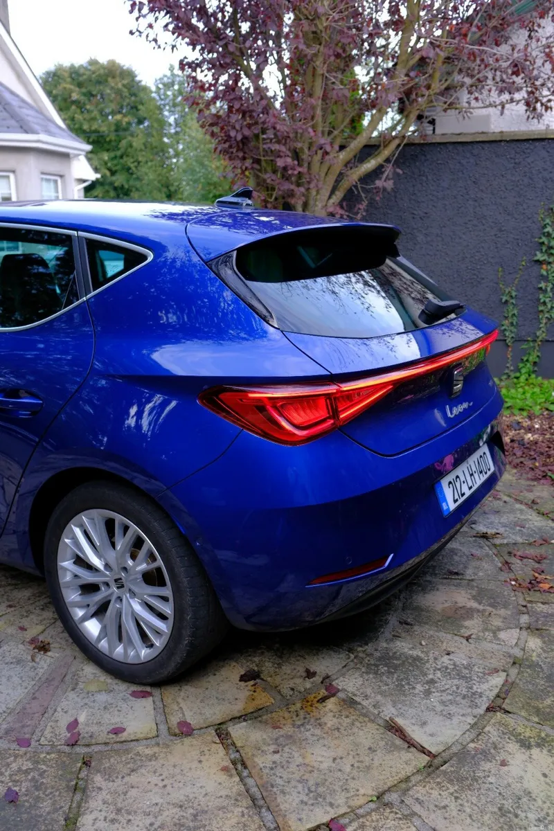 212 Seat Leon 1.4 eHybrid Xcellence Automatic - Image 3