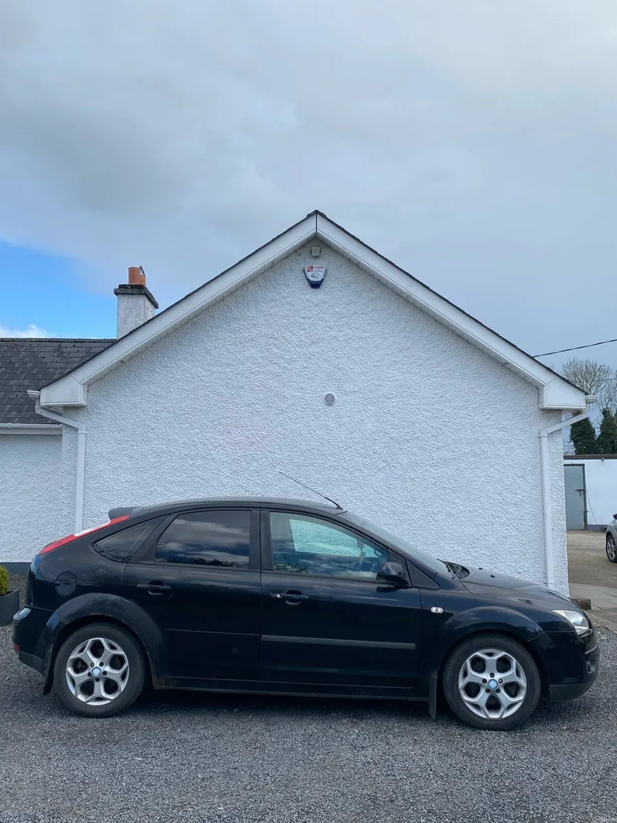 Ford focus 1.8 - Image 2