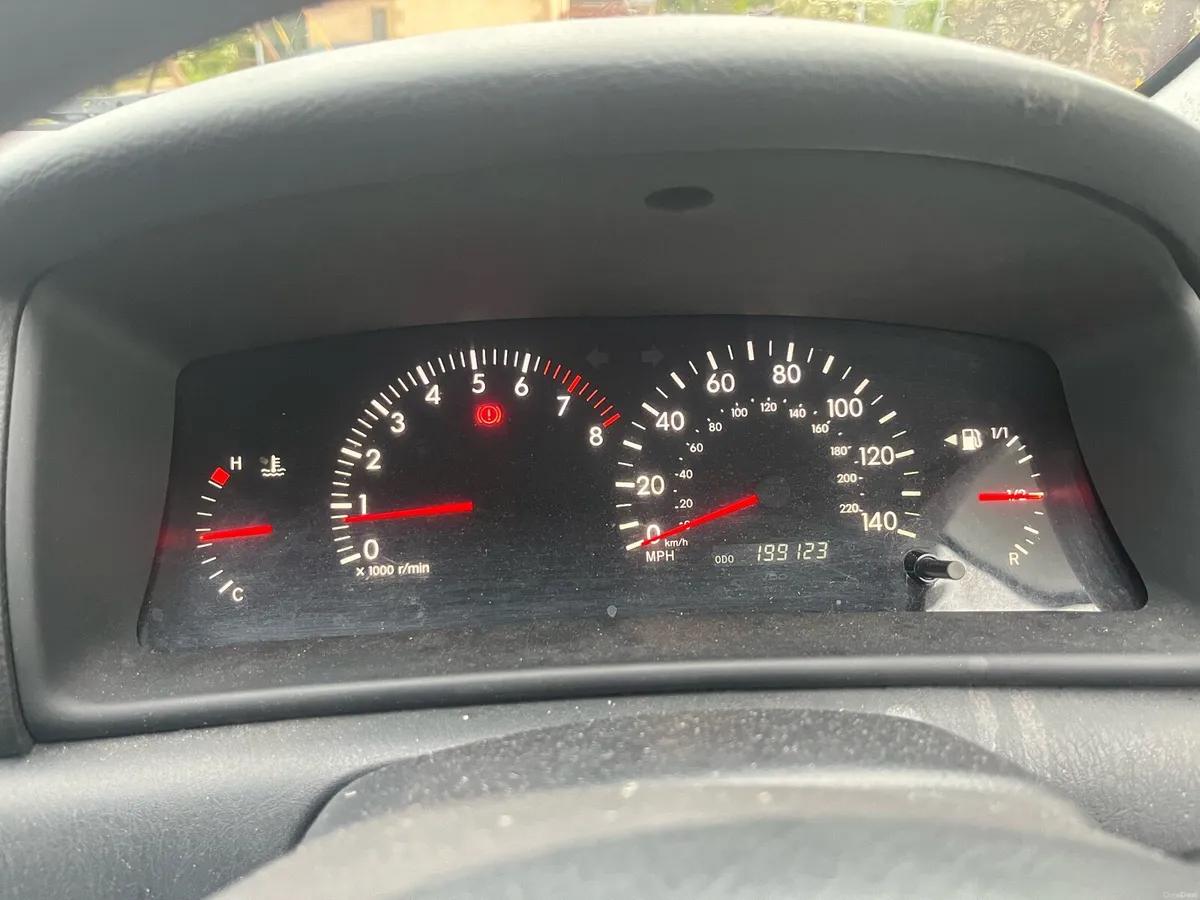 Toyota Corolla - Image 6
