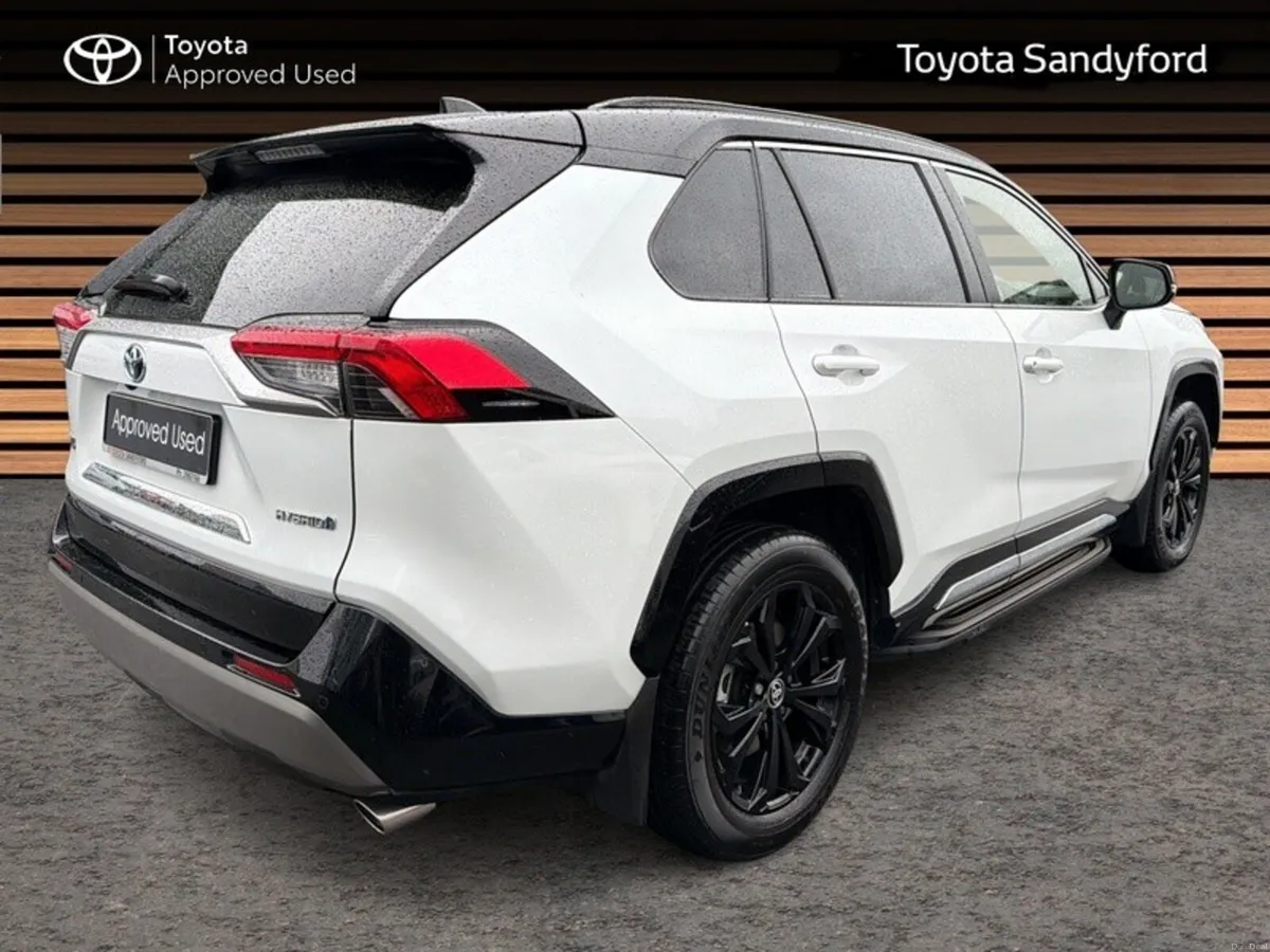 Toyota RAV4 SPORT HYBRID WITH EXTRAS // HEATED LEA - Image 2