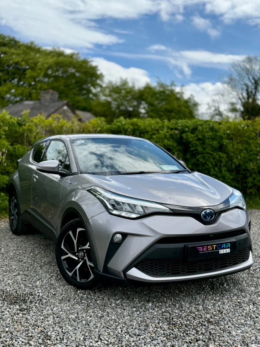 2022 Toyota C-HR Sport 1.8 Hybrid Automatic - Image 1