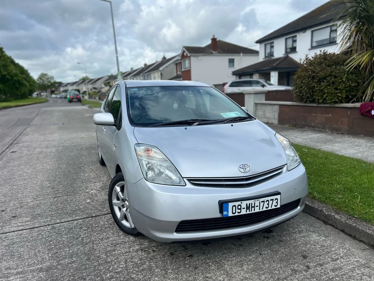 Toyota Prius 1.5 hybrid - Image 3