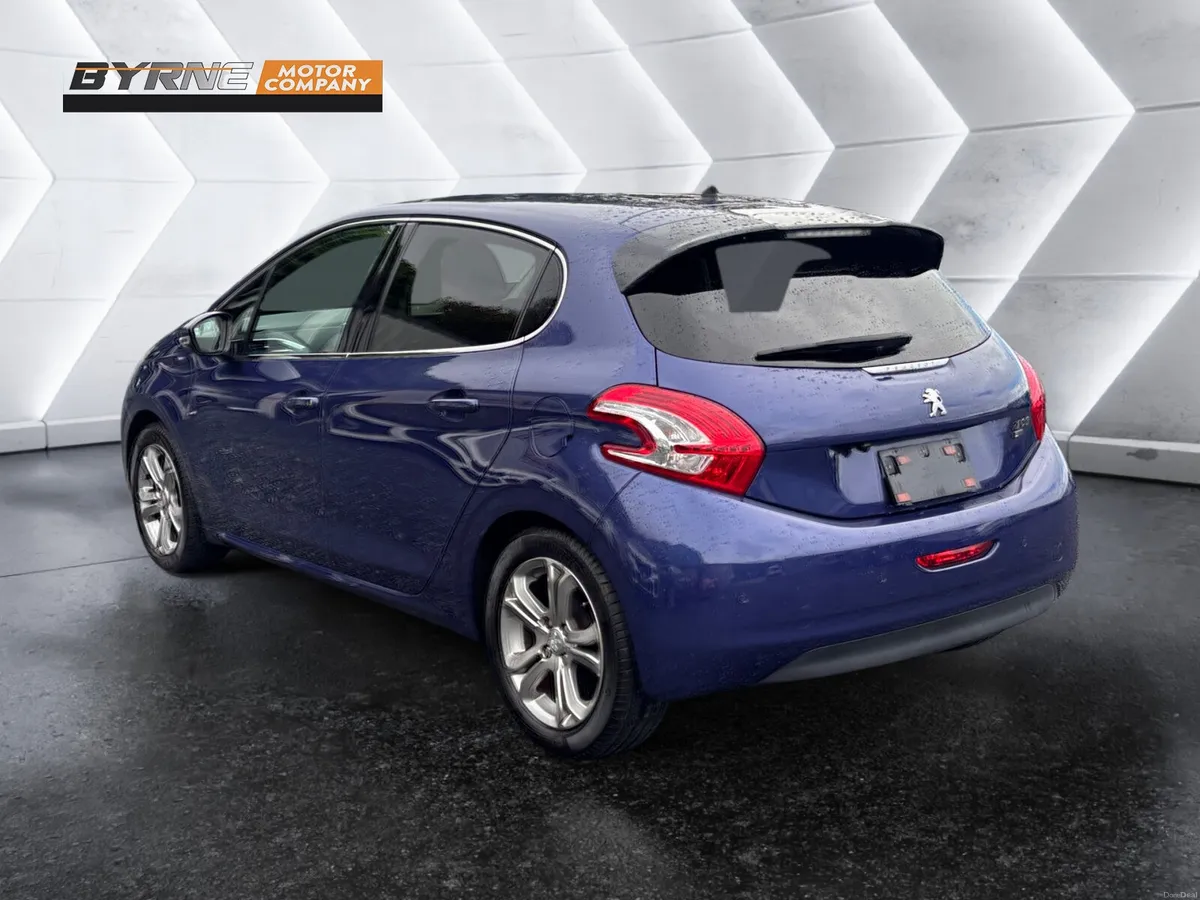 PEUGEOT 208 1.2 PREMIUM AUTO 2015 - Image 3