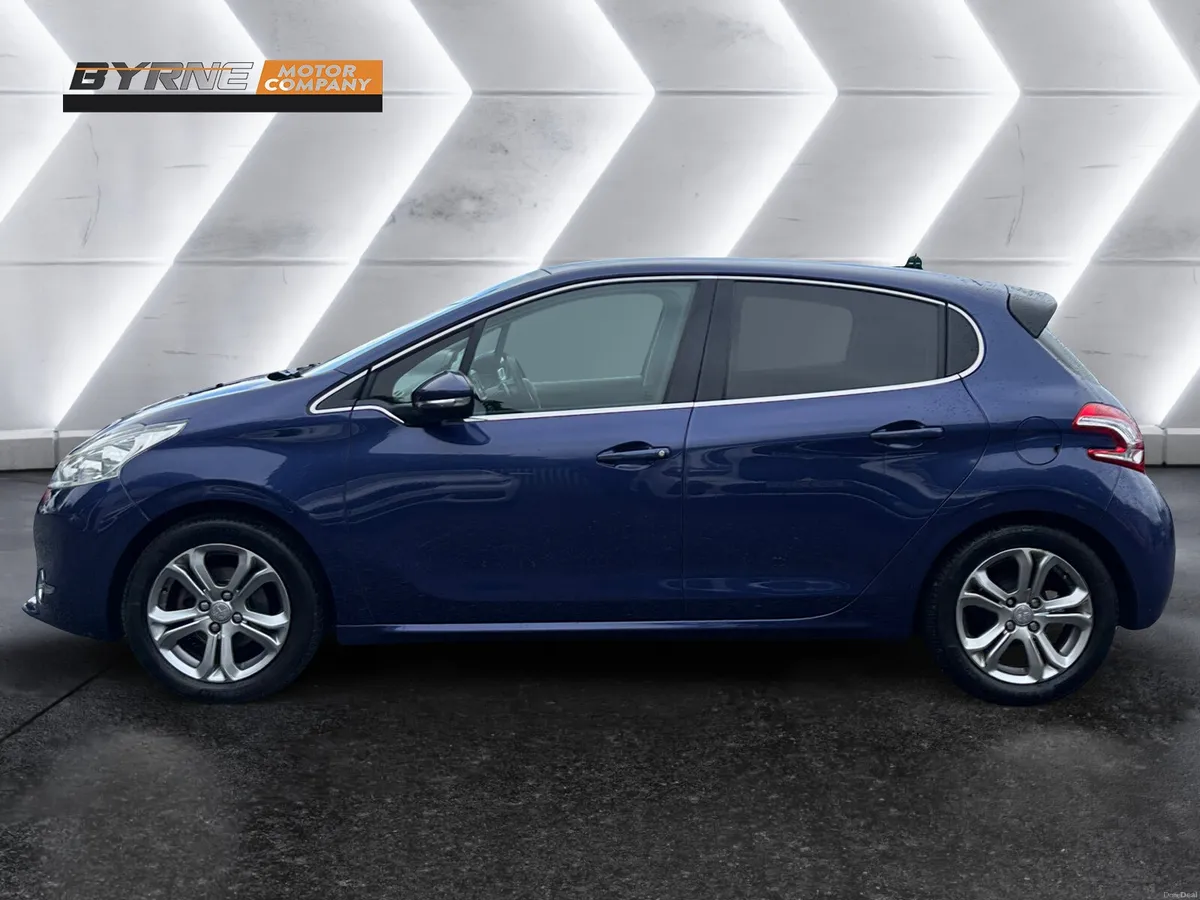 PEUGEOT 208 1.2 PREMIUM AUTO 2015 - Image 2