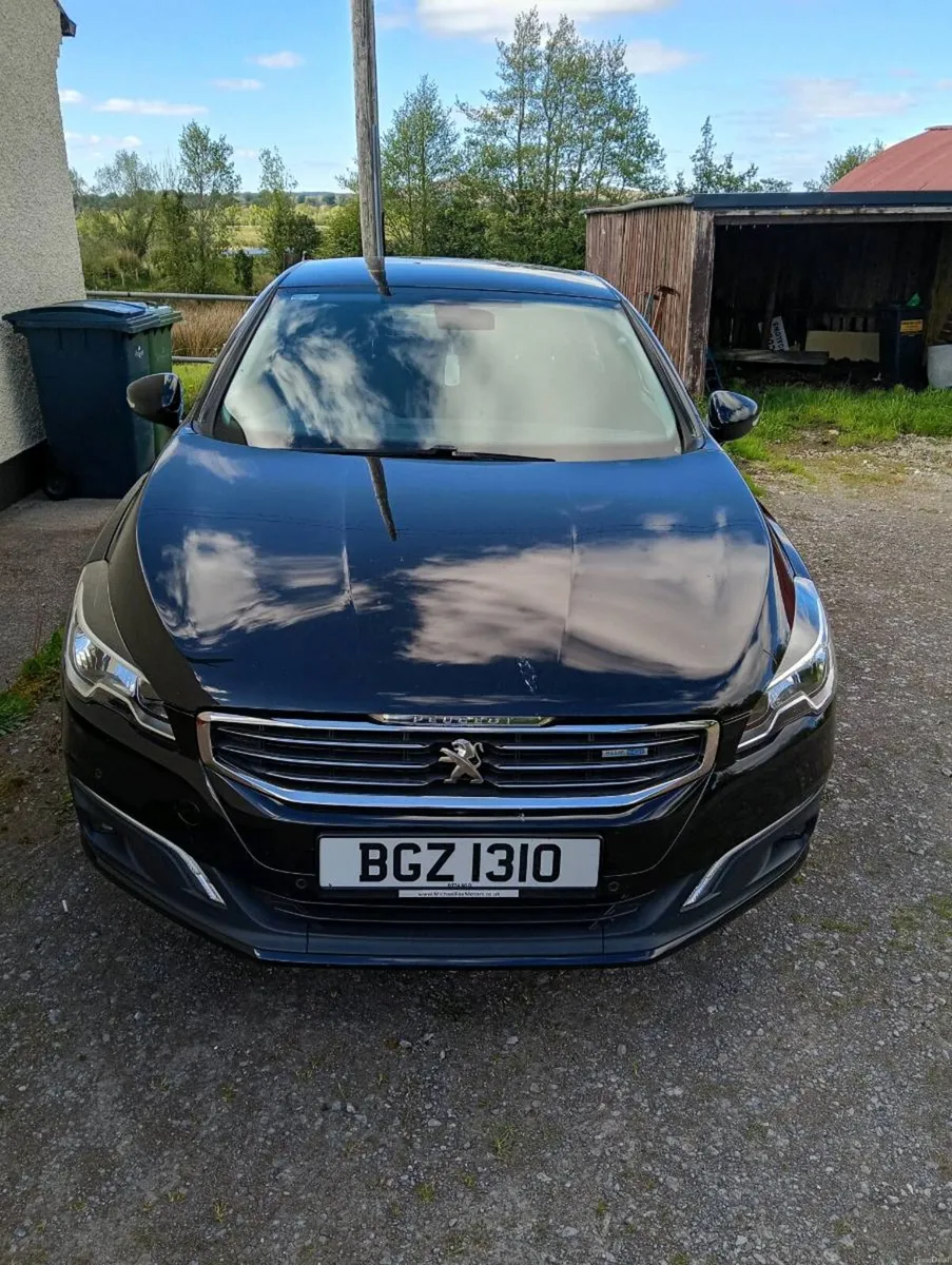 Car - Image 1