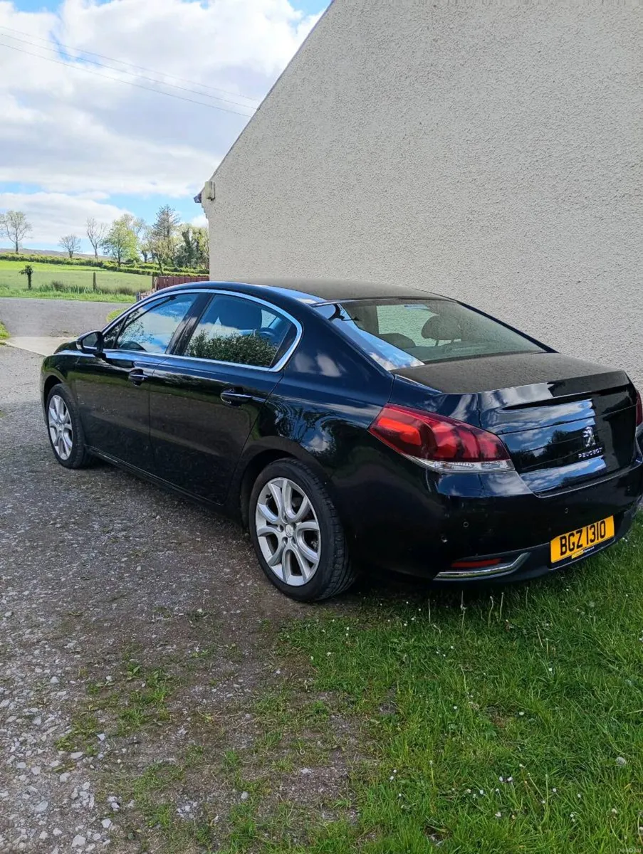 Car - Image 2