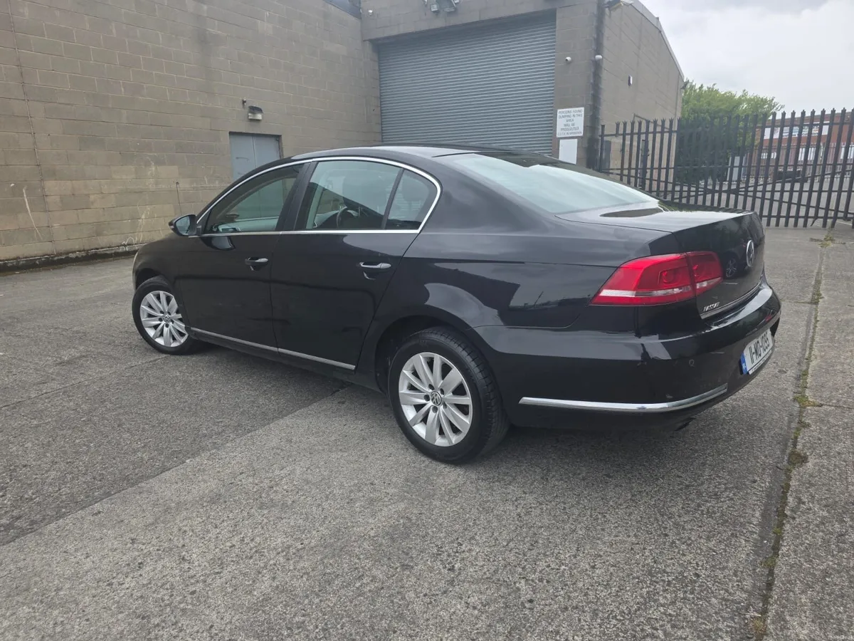 Volkswagen Passat 2011 1.6TDI - Image 4