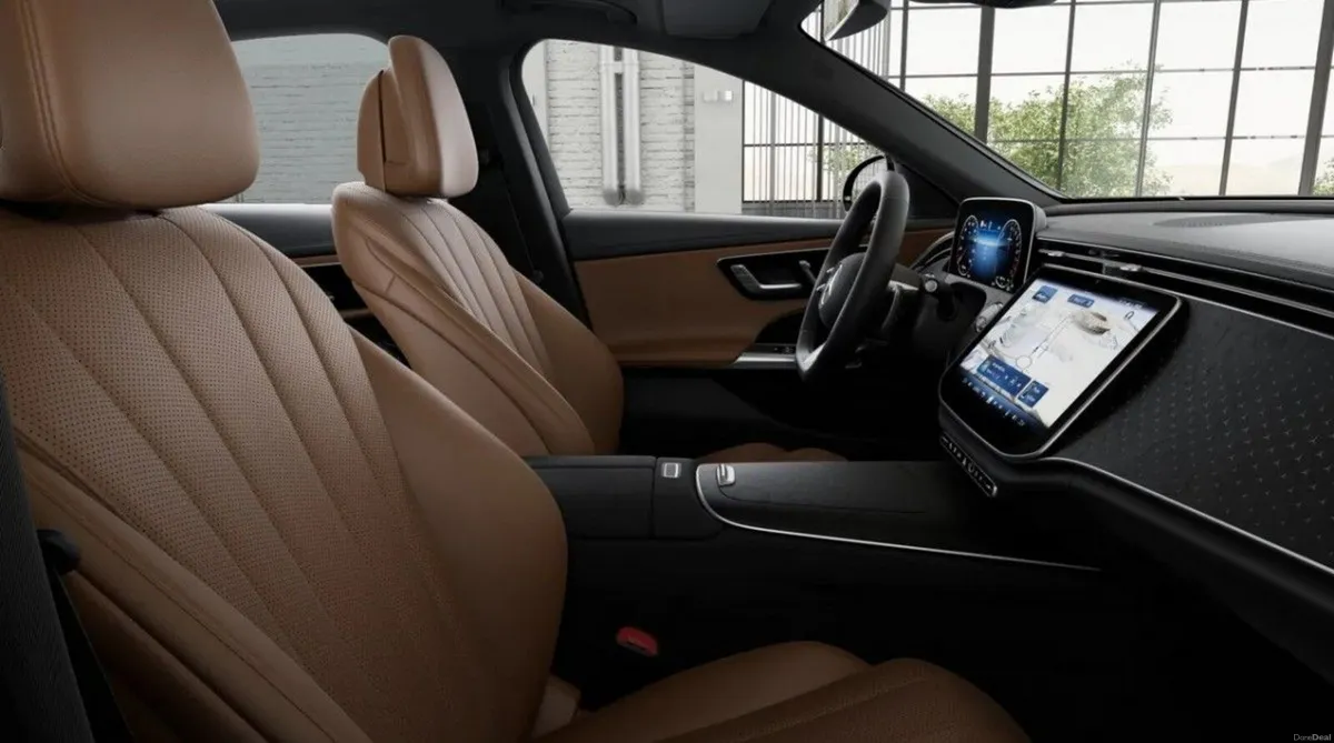 Mercedes-Benz E-Class E 300e  AMG EDITION - Image 4