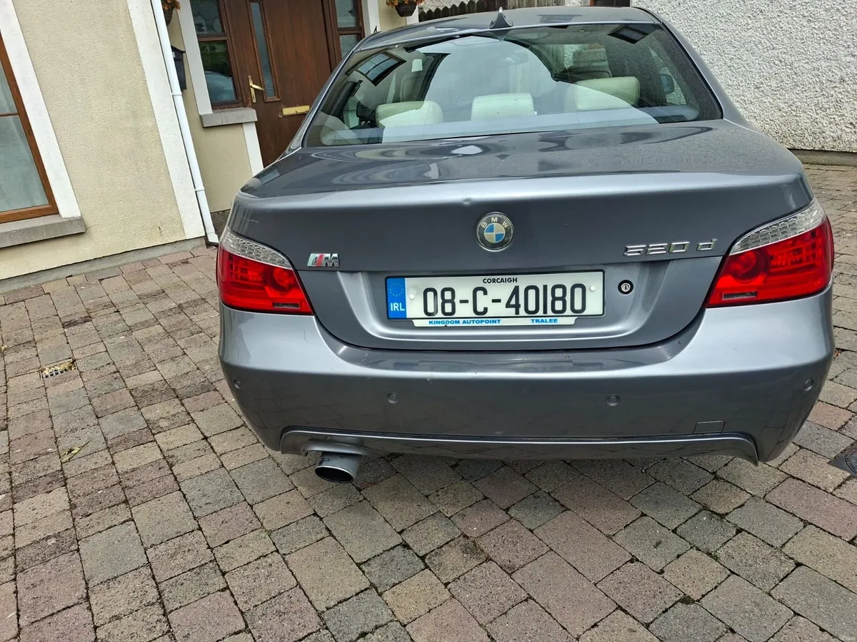 BMW 5-Series 2008 - Image 4