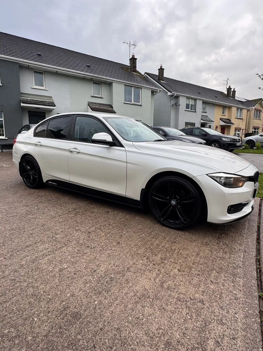 142 BMW 320d - Image 2